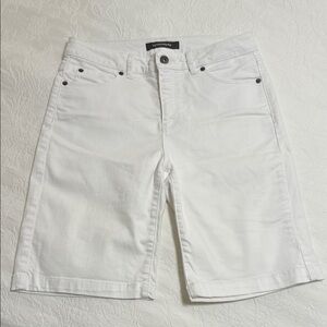 Denver Hayes White Women's Bermuda Shorts